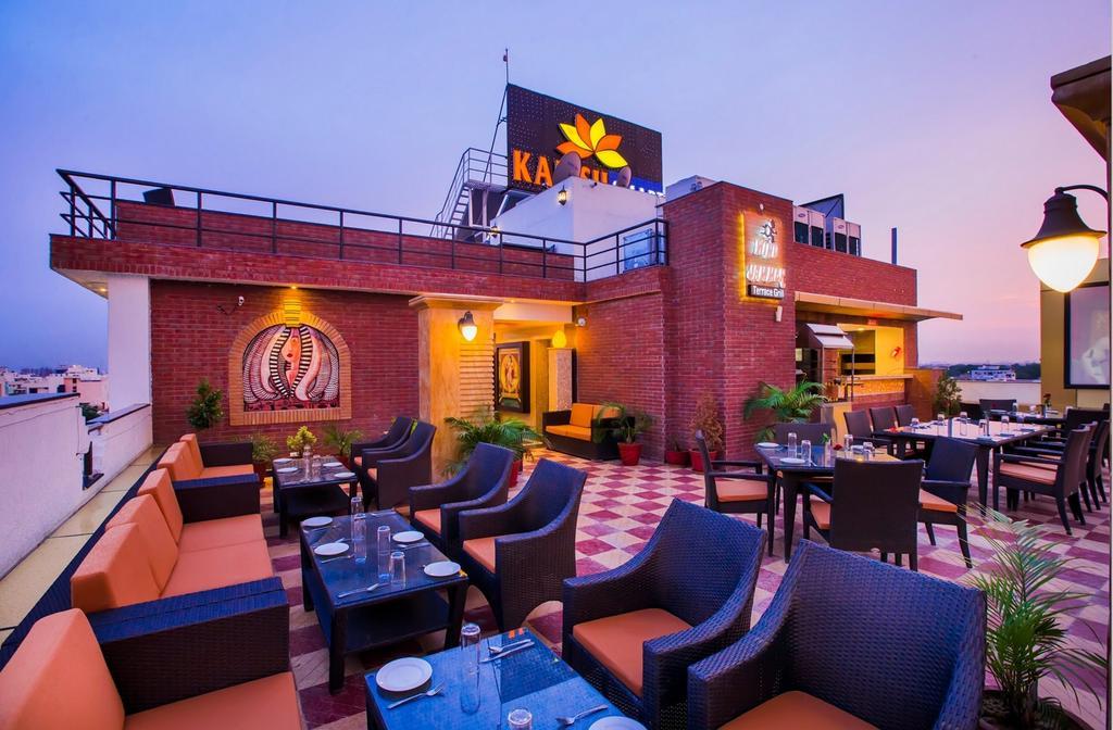 Hotel Kapish Smart-All Pure Veg Jaipur Exterior photo